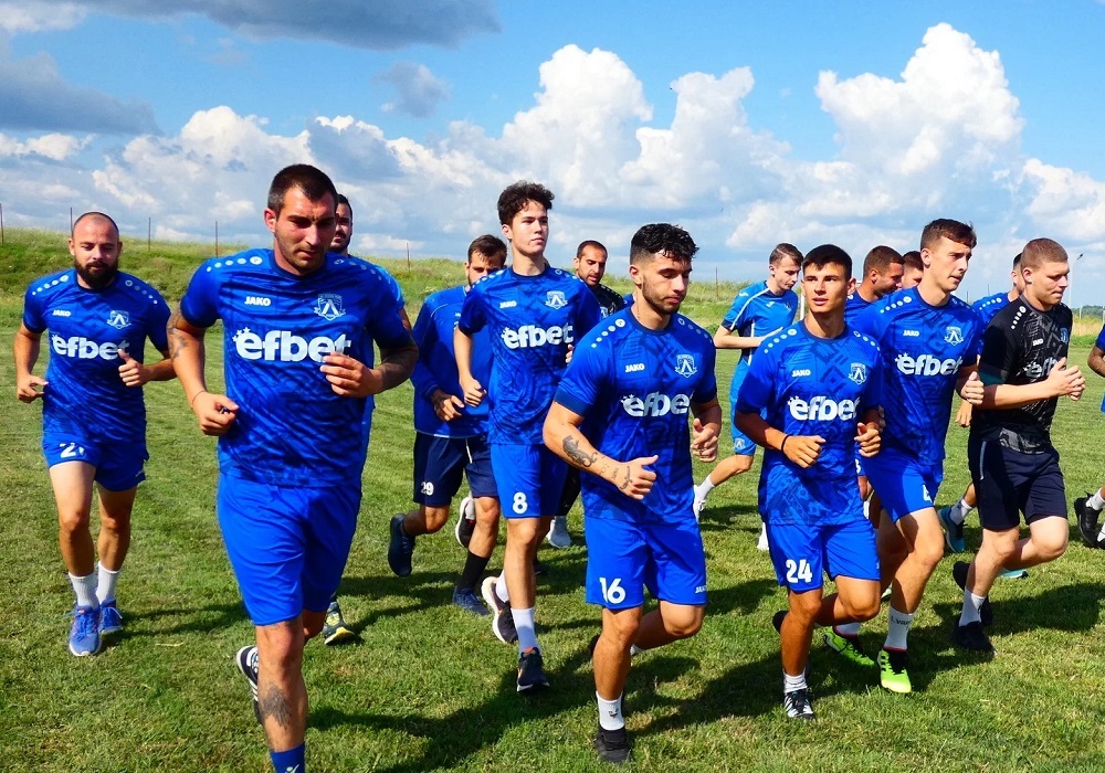 FC Dunv Lom - with the men's team during a training session from the third league of the Bulgarian Football Championship