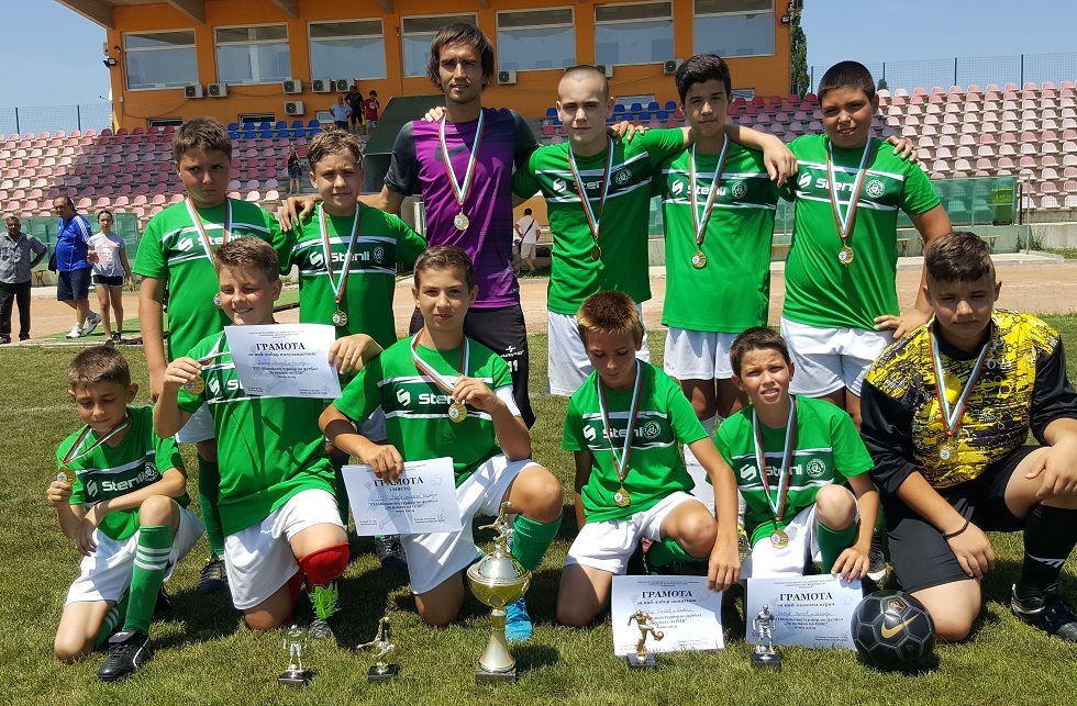 FC Parva Atomna - photo of the football team from the official award ceremony of the football championship