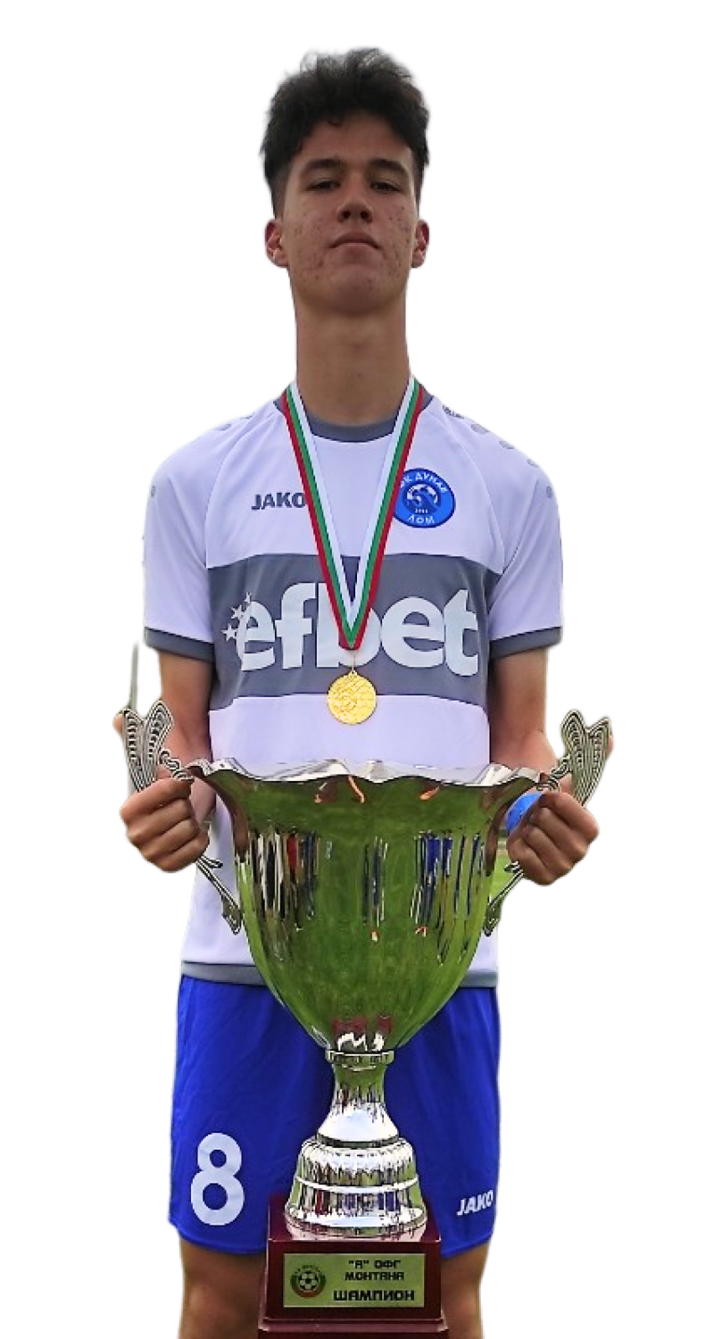 Yoan-Alexander Hristov - photo with the cup when the team won the championship and moved up to a higher football league